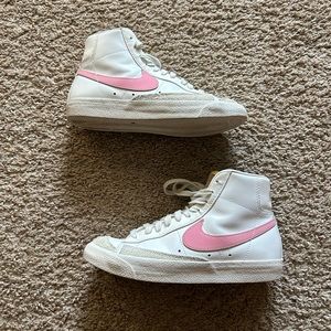 Woman’s Nike Blazer